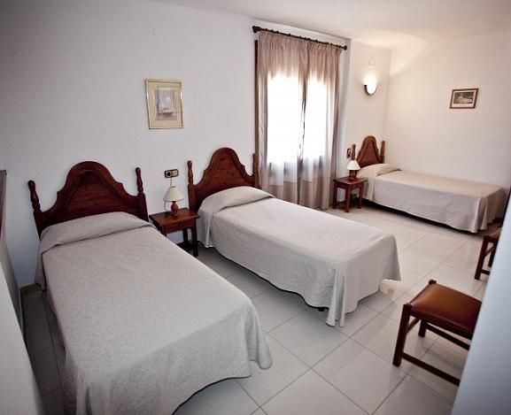 Triple room